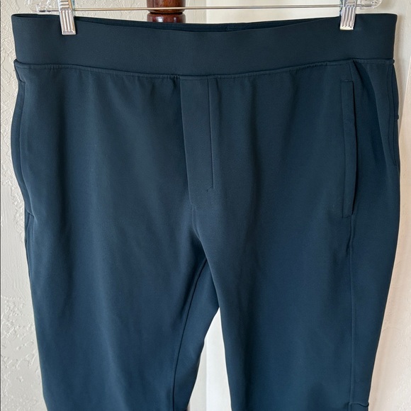 Men’s Lululemon joggers - Picture 1 of 14